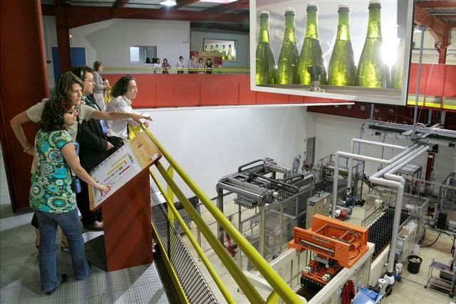 passerelle au-dessus de la production