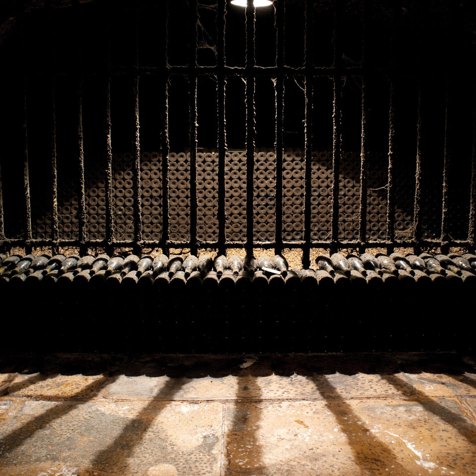 cave-drouhin-beaune-micheljoly-web-3708497