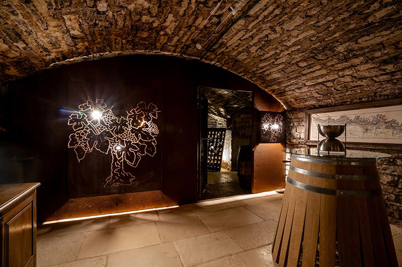 degustation-cave-a-beaune-5-4408705 degustation-cave-a-beaune-5-4408705